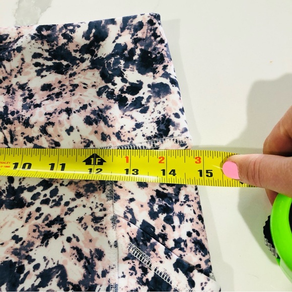 Balance Collection Tie-Dye Leggings (Juniors size L) - Picture 6 of 8